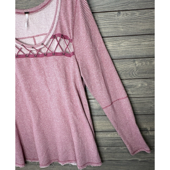 Free People Large Pullover Sweater Top Knit Striped Grommet Lace Up Lacey Love - Picture 6 of 8